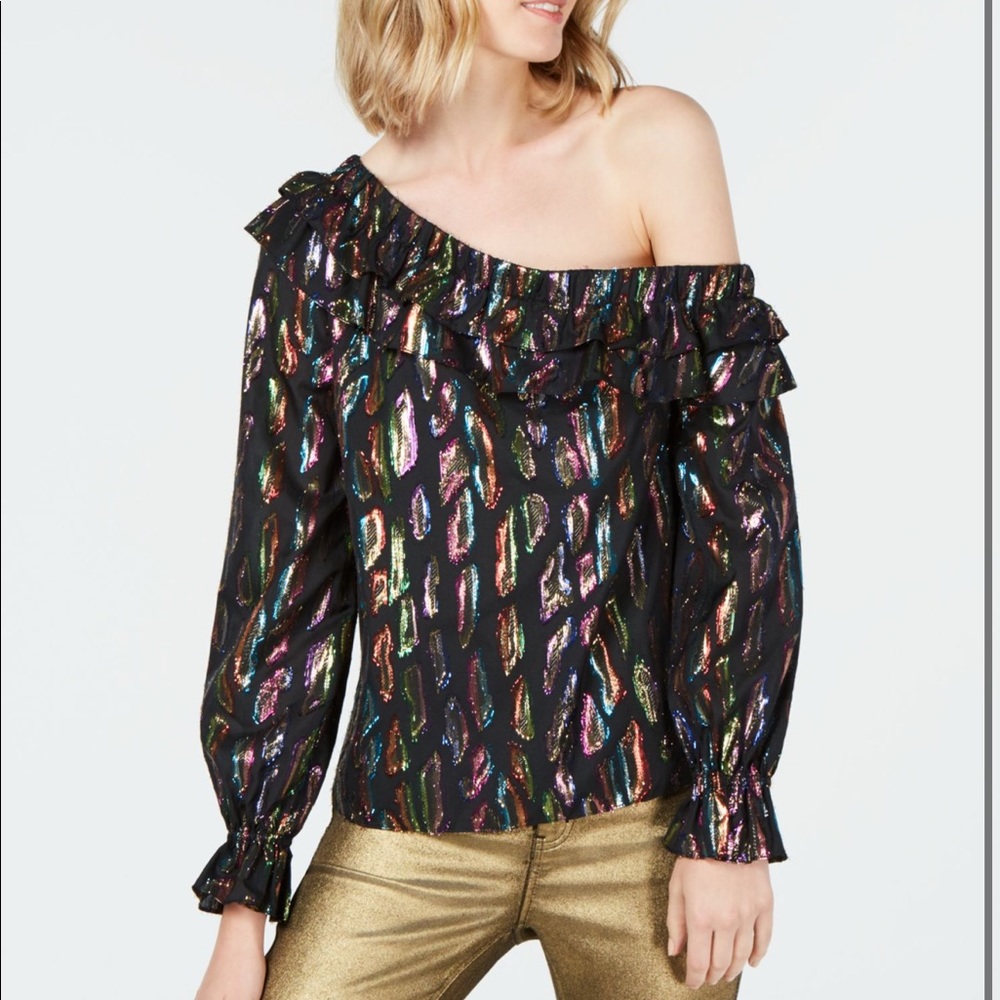 Rachel Zoe Black Ruffle Metallic off shoulder blouse. Size XS like new.